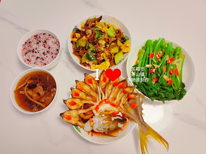 26天遇宝藏月嫂李艳波，细心照料超靠谱！