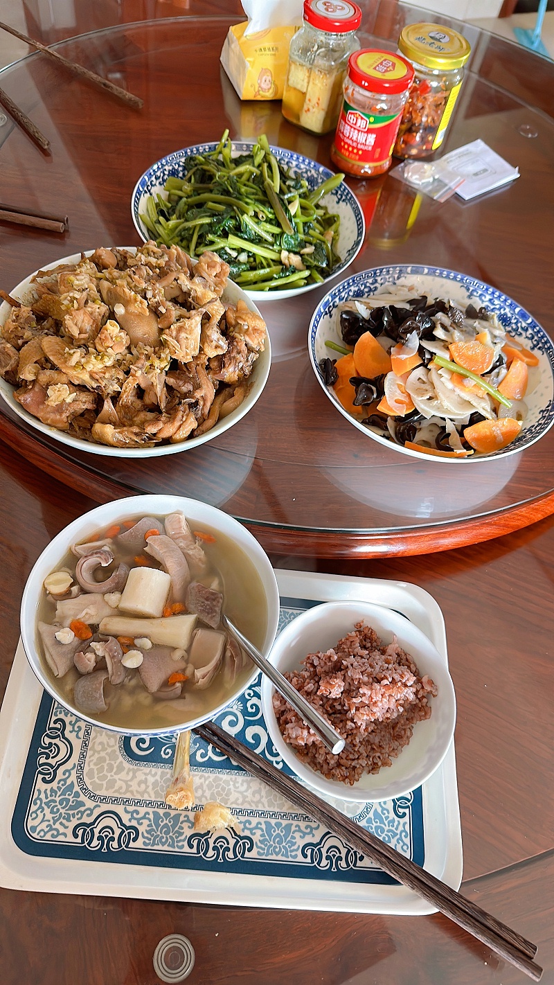 月子餐