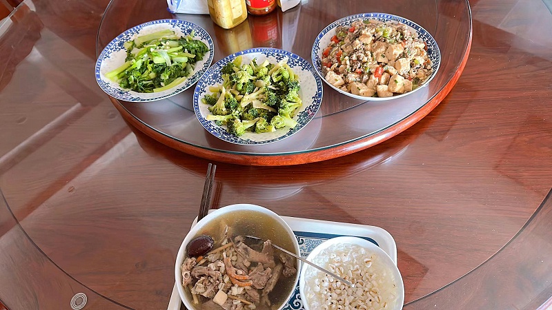 月子餐