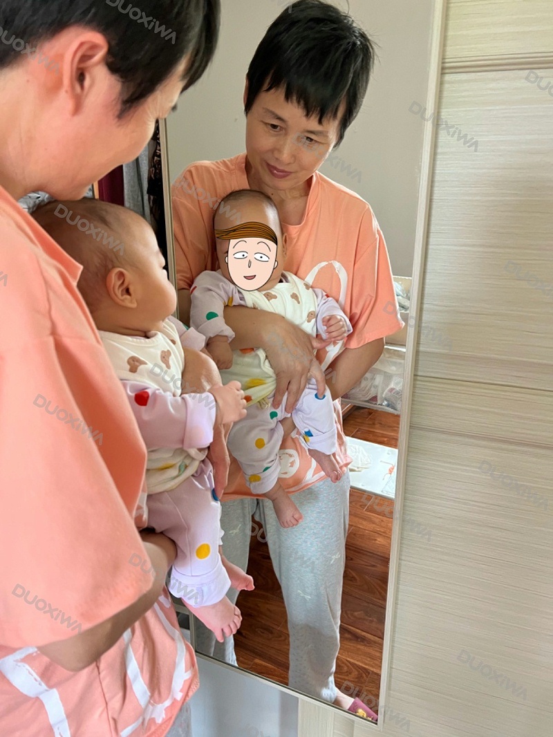 月嫂工作风采