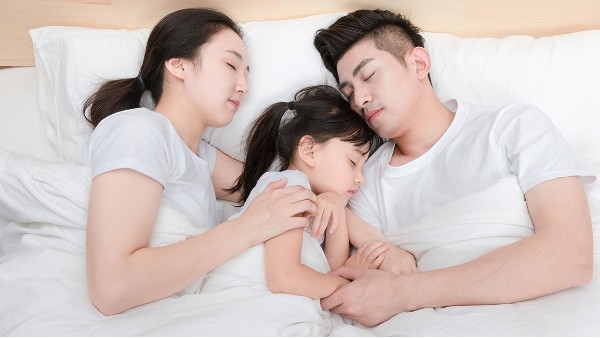 请月嫂要怎么安排睡比较好?
