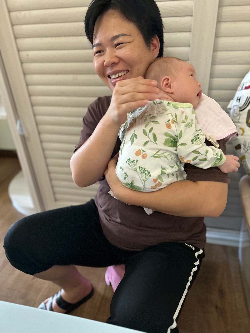 26天神仙陪伴！月嫂李琳专业细心似家人，育儿护理家务全搞定