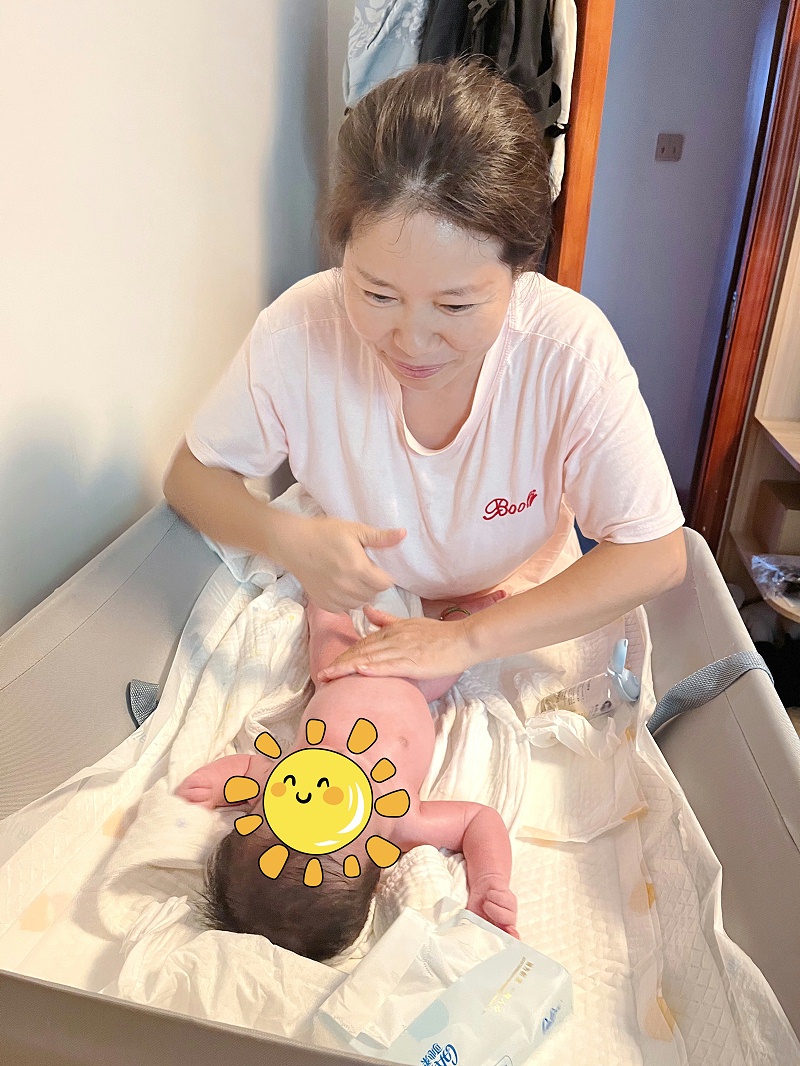 感恩刘姐：十天暖心守护，专业哄娃+美味月子餐，轻松应对二月闹