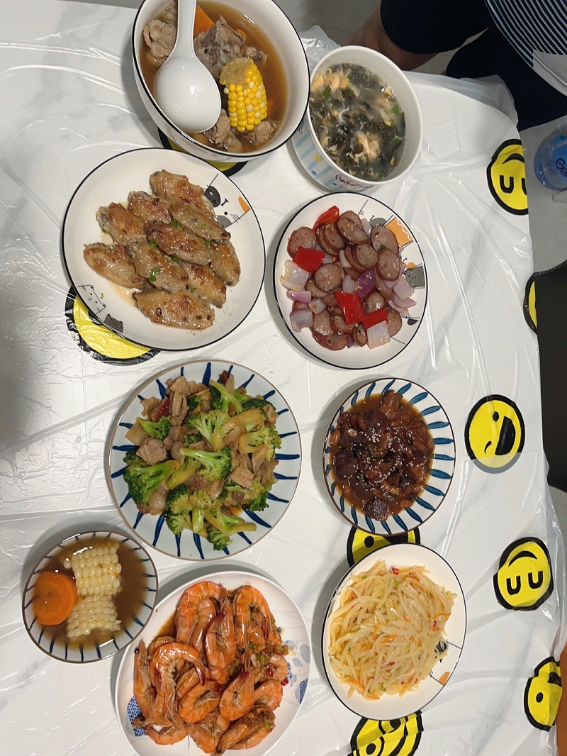 营养月子餐