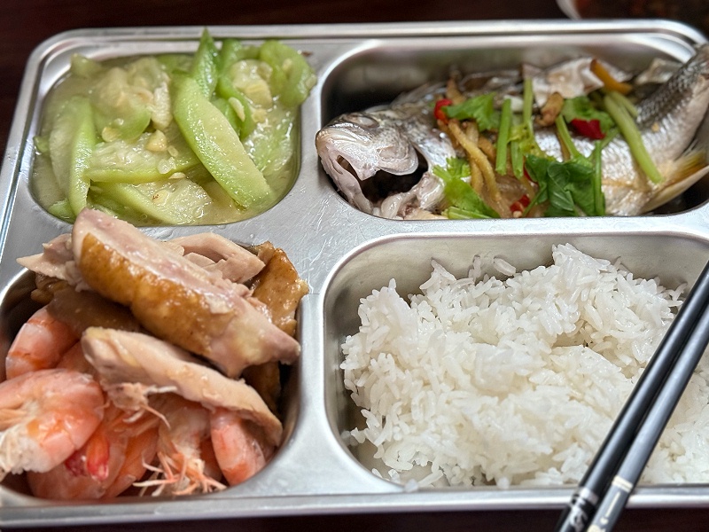 专业暖心陈月嫂：轻柔照料宝宝，惊艳月子餐，贴心服务好评爆棚！