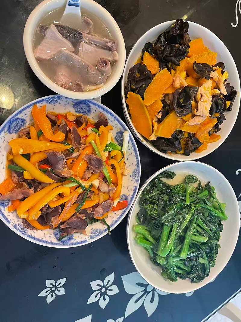 42天暖心陪伴！超棒月嫂兰姐：耐心专业护母婴，离别不舍情难消