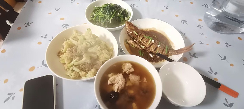 红姐月嫂：耐心专业厨艺佳，下户仍牵挂超感动！