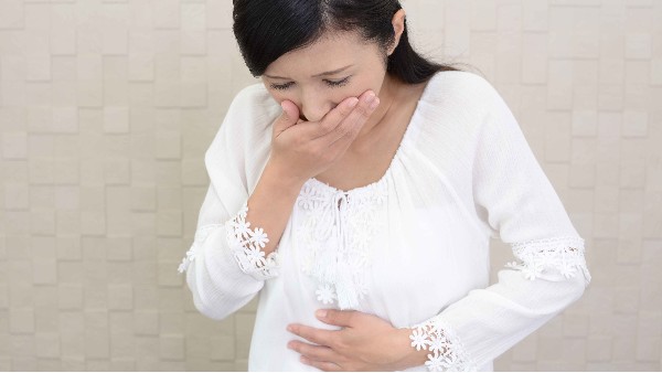 月嫂管做饭吗（月嫂做完饭谁收拾厨房）