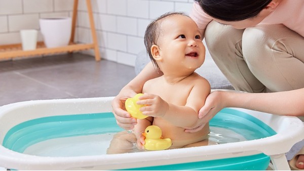 新生宝宝要洗澡吗？宝宝洗澡需要注意什么？