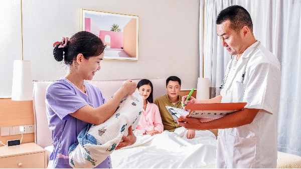 正规的月子中心是哪个（月子中心一般什么服务）