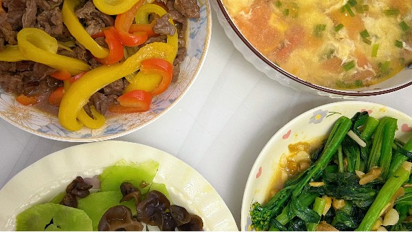 满月感恩！庄姐贴心照料宝宝与宝妈，专业细致获全家点赞推荐