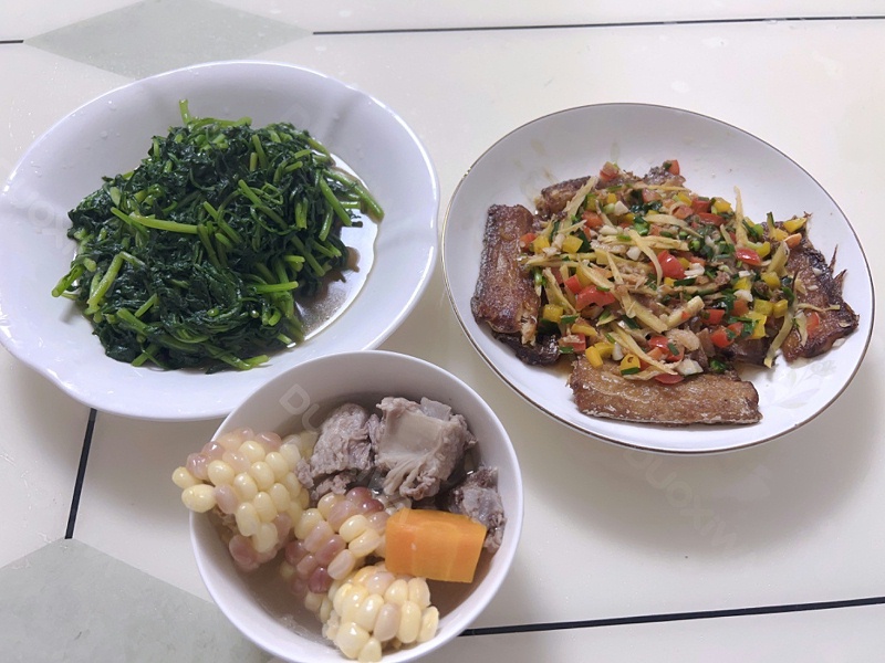 营养月子餐