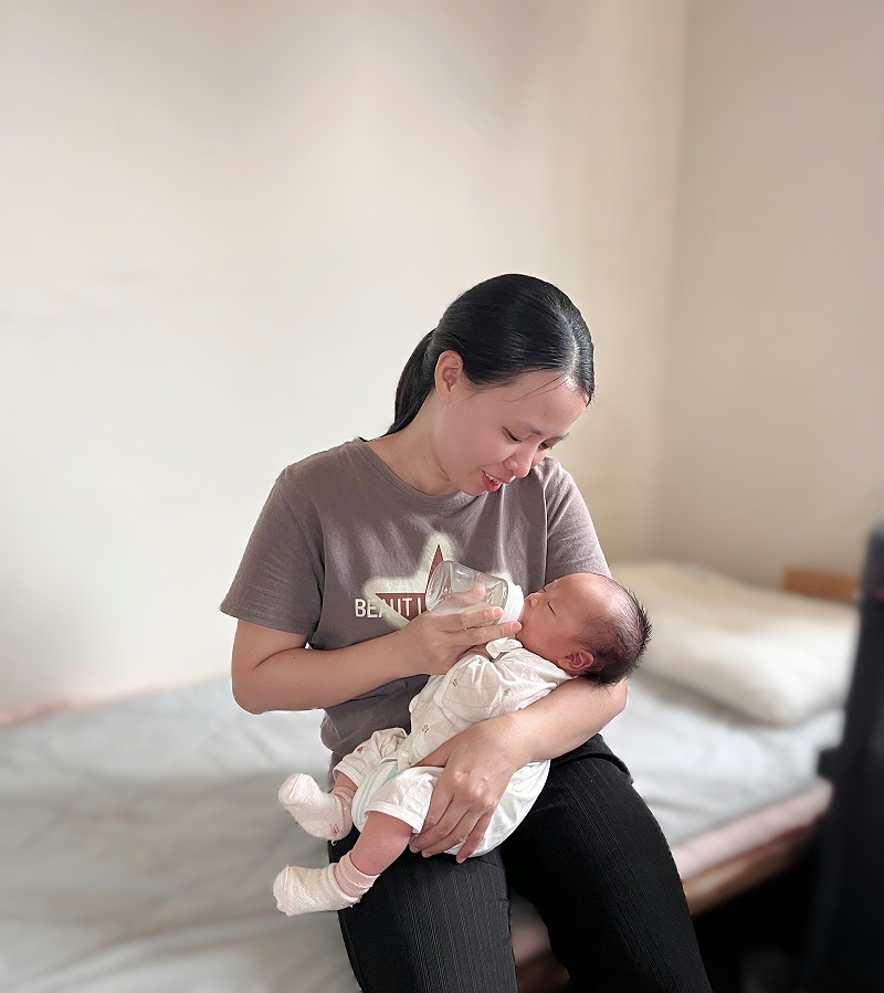 剖产遇“蒋”月嫂，一月照料胜似暖阳照心房
